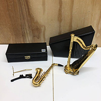 MOALLE HOUSE ハンドメイド ミニチュア フィギュア 模型楽器 ミニハープ ミニサックス 2点